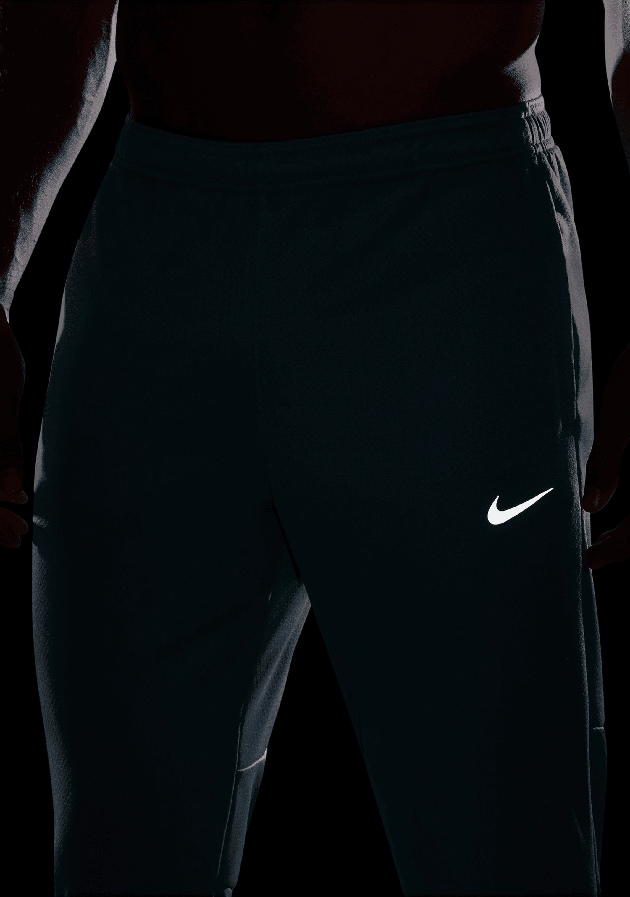 Nike Men's Sphere Challenger Therma-FIT Water-Repellent Running Joggers