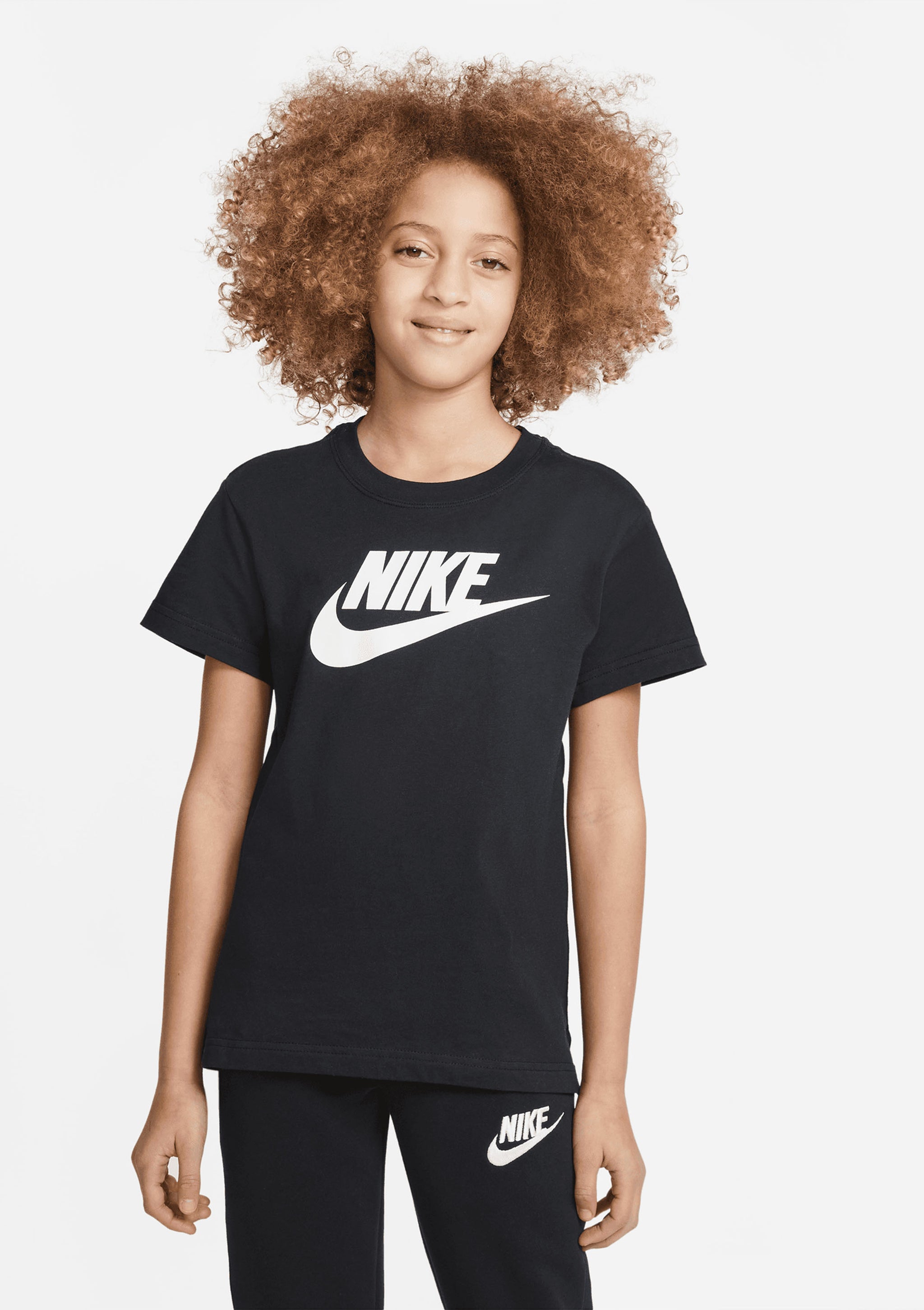 Nike Girl’s Basic Futura Tee Black
