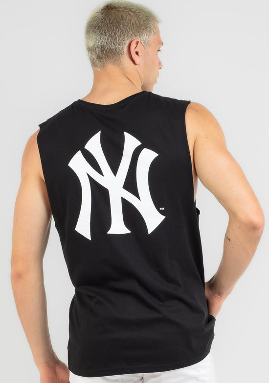 Majestic Athletic Men’s New York Yankees Muscle Tank