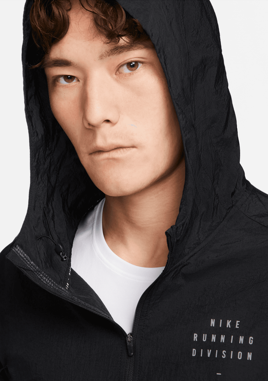 Nike Mens Repel Run Division Jacket DM4773 010 Jim Kidd Sports