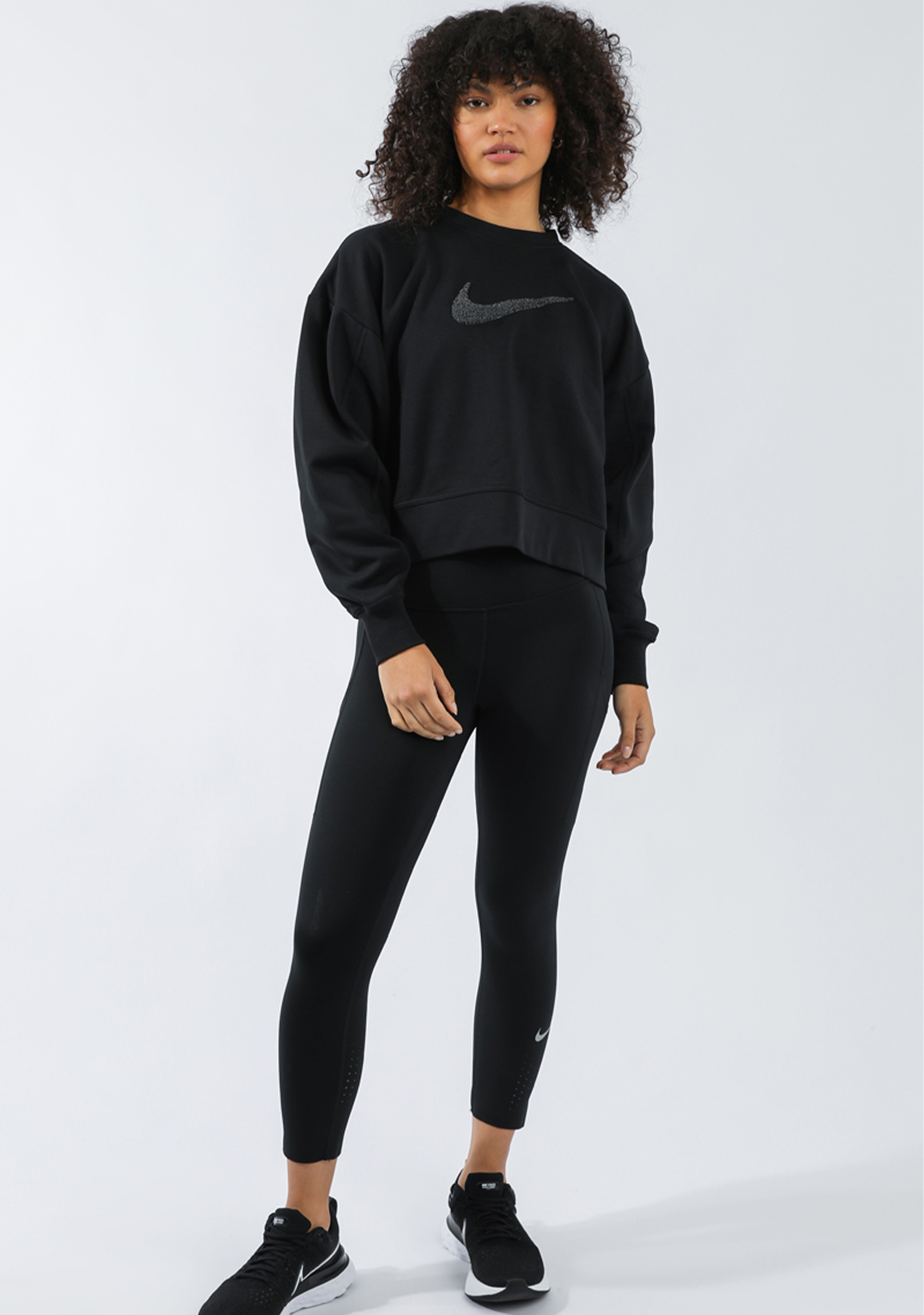 NIKE WOMENS DRY-FIT GET FIT SWOOSH CREW
