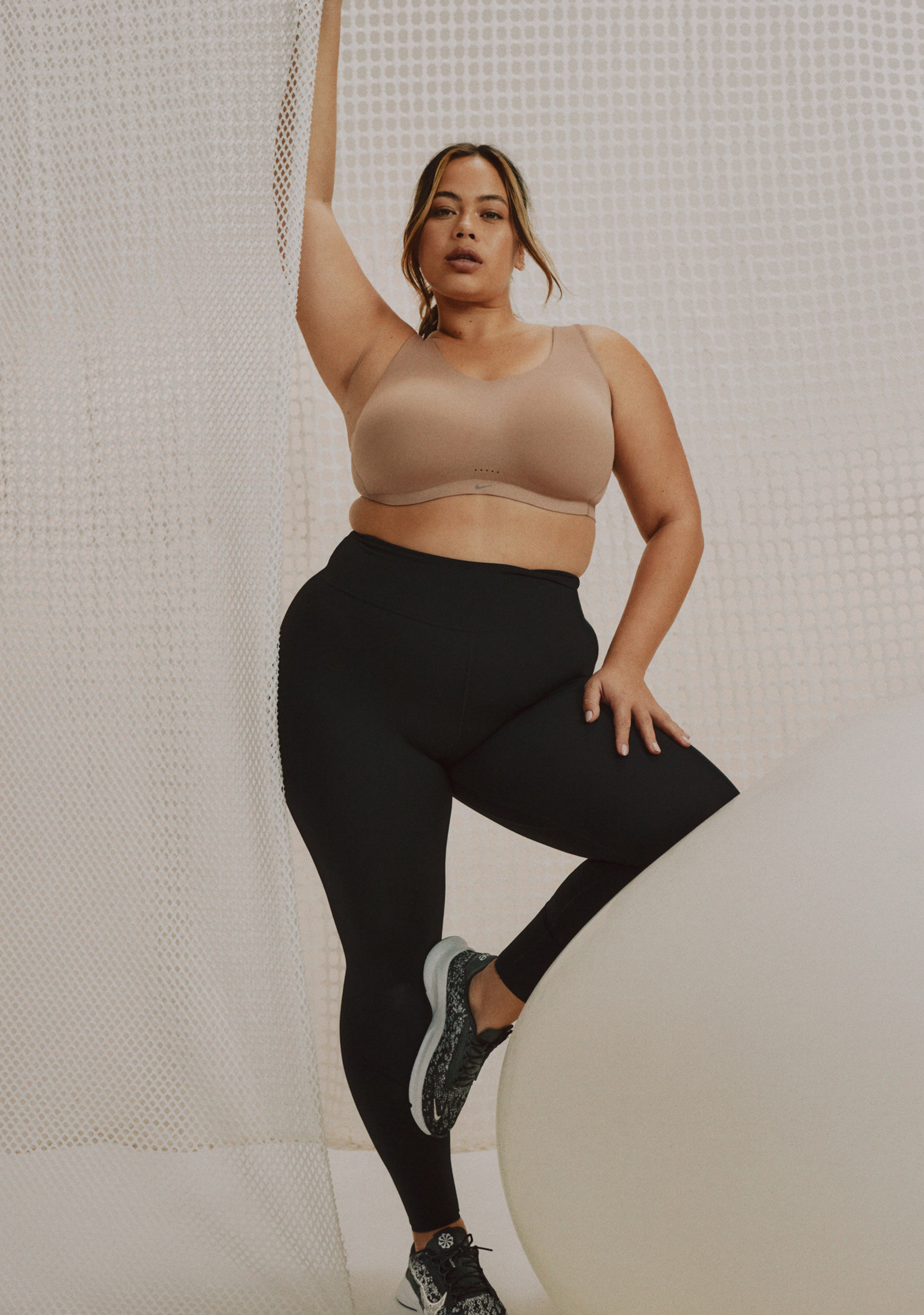 Nike Womens One Luxe Mid-Rise Tight